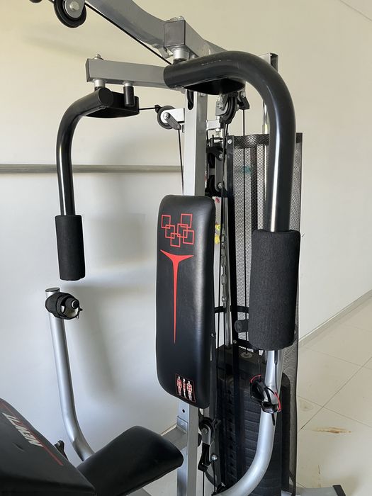 Maquina de musculação multifunções