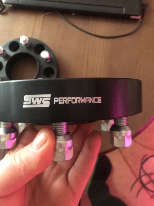 Продам проставки нові