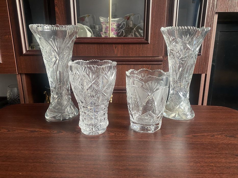 Вази кришталеві в асортименті