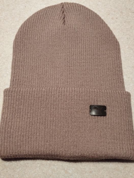 Шапка жіноча (шапка)