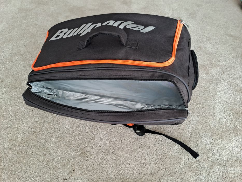 Saco Padel 32L BullPadel como novo