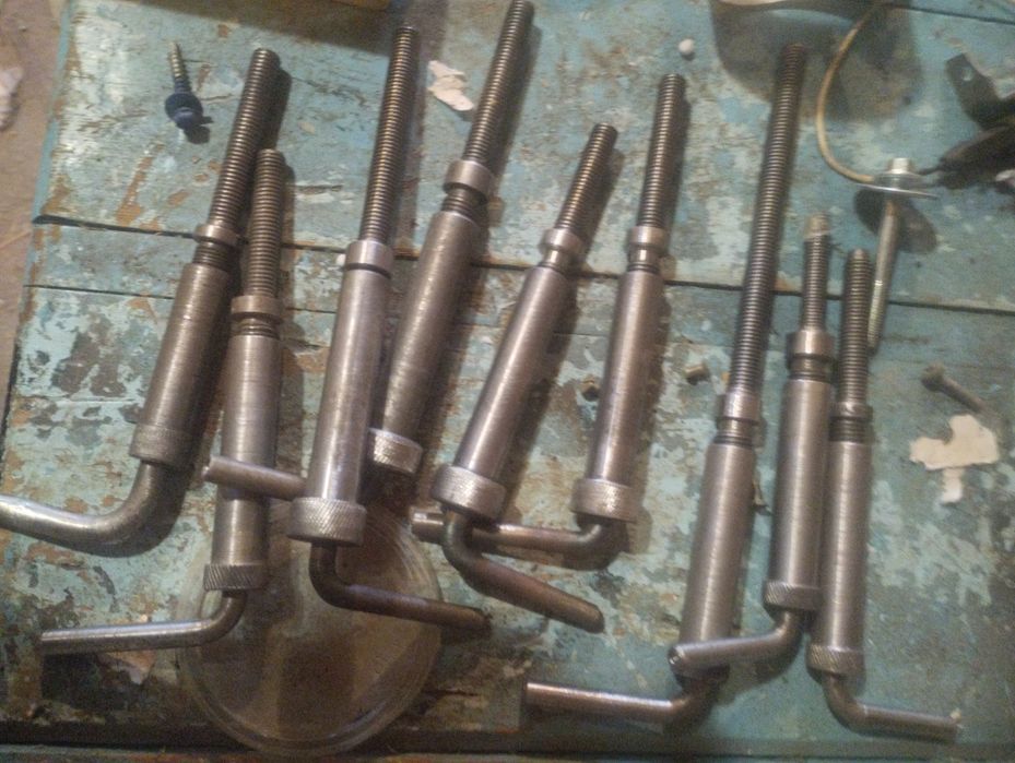 Продам винтовые ключи, штабы, гайки