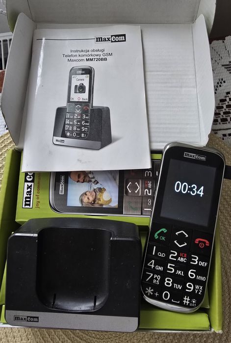 Telefon MaxCom  MM720BB