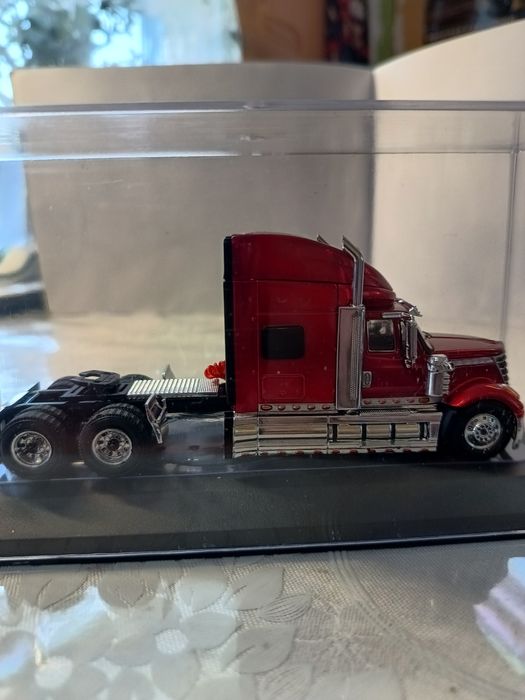 International Lonestar 2010. IXO. 1:64.