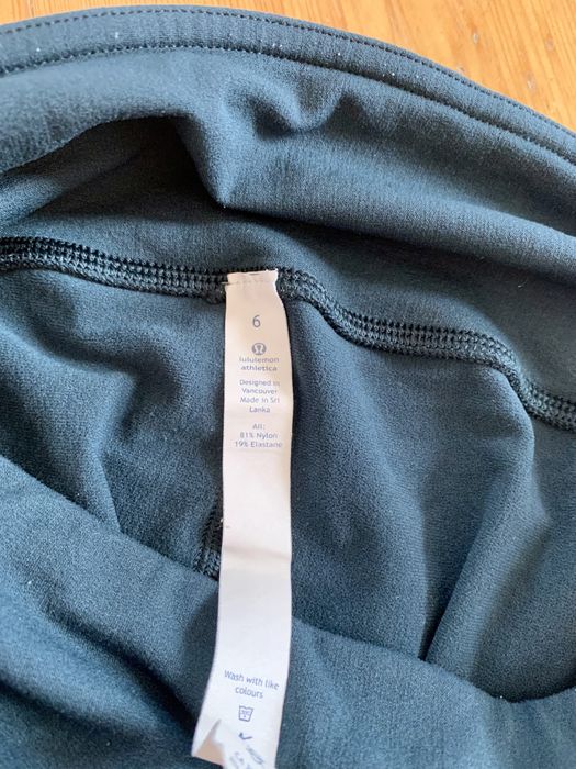 Lululemon ciemnozielone leginsy za kolano XS S