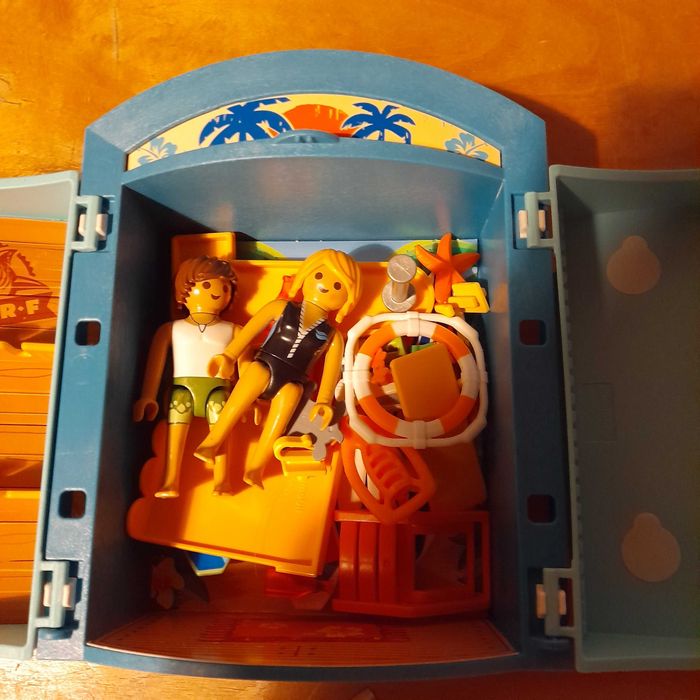 Cabana de praia e bonecos playmobil