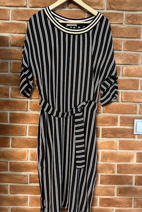 Sukienka suknia Tova 40/L