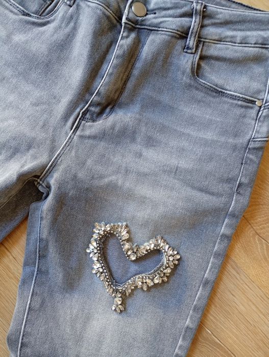 Grafitowe spodnie Jeans Serce
