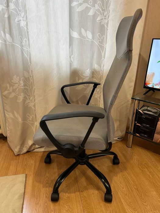 Крісло офісне jysk