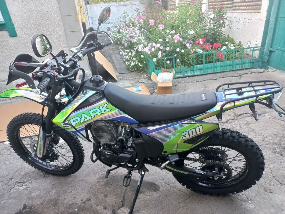 НОВЫЙ Spark sp300 cr-5