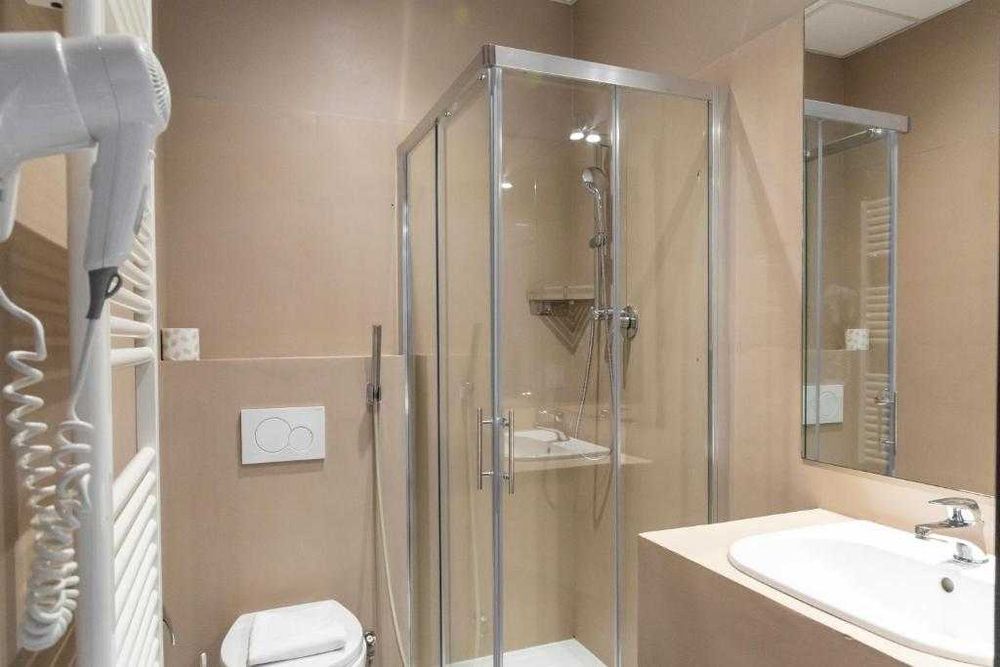 Хостел без посередників! Київ, метро Харківська ліжко-місце