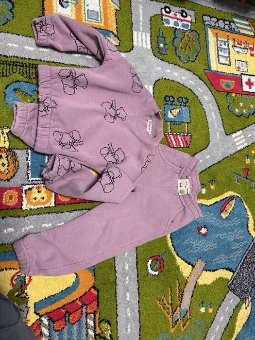 Теплий костюм на дівчинку 98-104