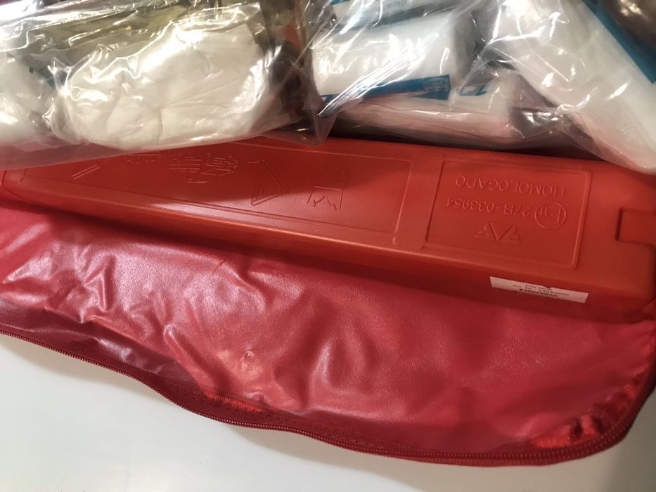 Аптечка автомобільна