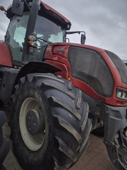 Czesci Valtra S 232 260 262 292 322 352 i inne Sterownik przekładnia Tuz  Kola  Kabina Drzwi Maska Błotnik Lampa Podnosnik Ramiona  elektrozawor Cewka