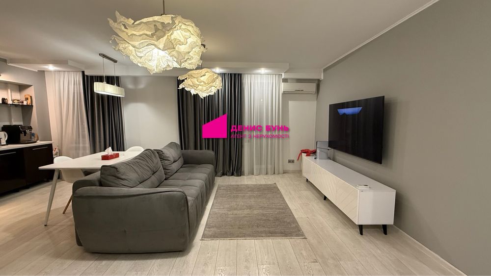 Продам 3к квартиру в смт Слобожанське, лівий берег, Брама,Золоті ключі