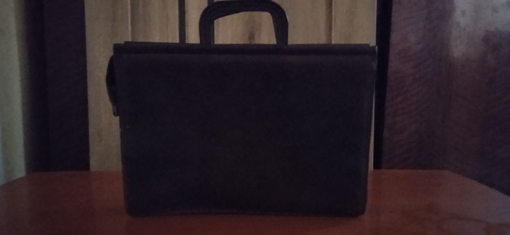 Шкіряний чоловічий портфель часів СССР