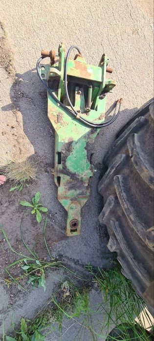 Гидравлический крюк (Pick-Up Hitch) от DROMONE Engineering Ирландия, стоял на тракторе John Deere 8400
