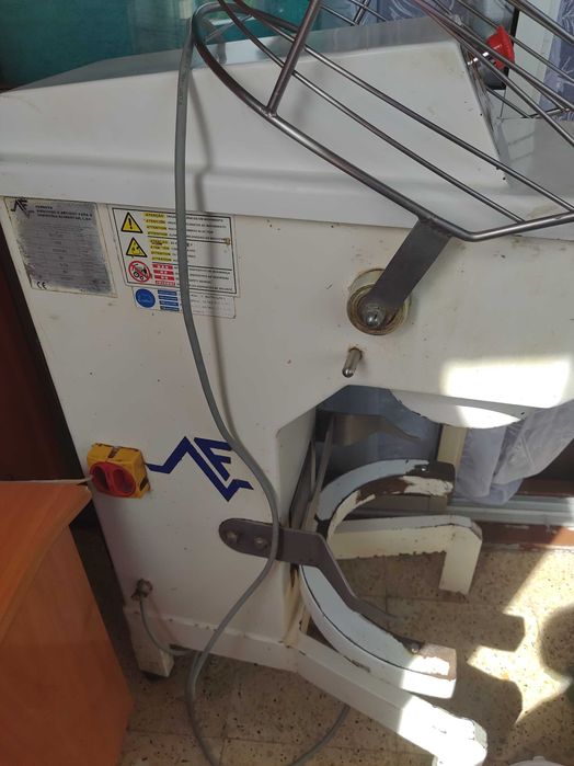 Batedeira industrial 20L