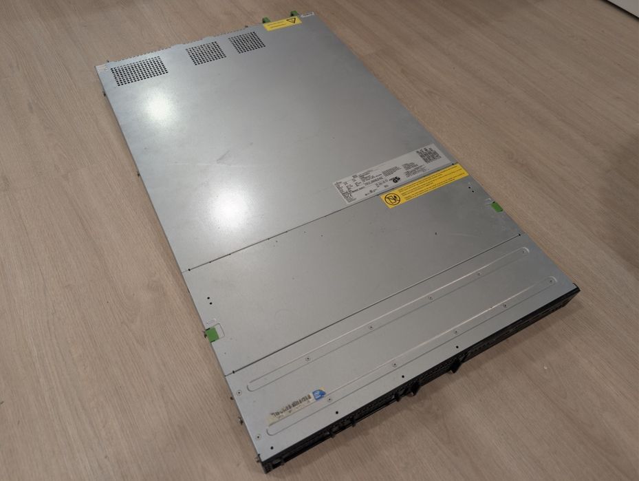 Servidor Fujitsu Primergy RX200 S5 1U | Xeon E5504 | DDR3 ECC | iRMC