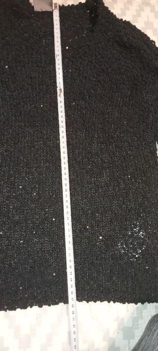 Czarny damski sweter M