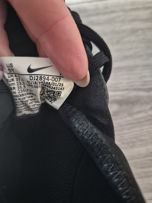 Korki Nike piłka nożna  37,5