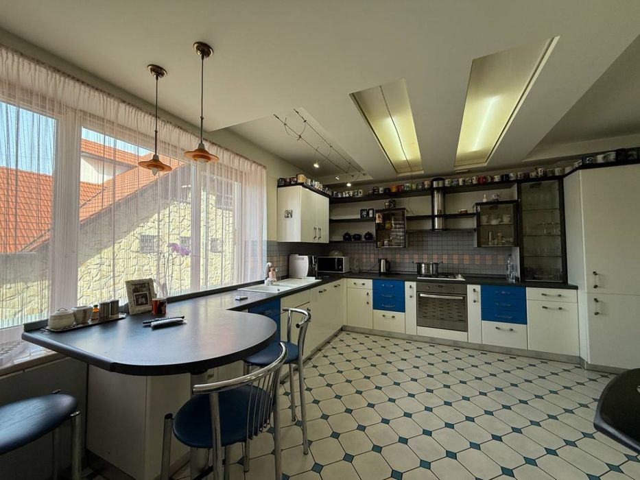 Продаж затишного будинку у Брюховичах