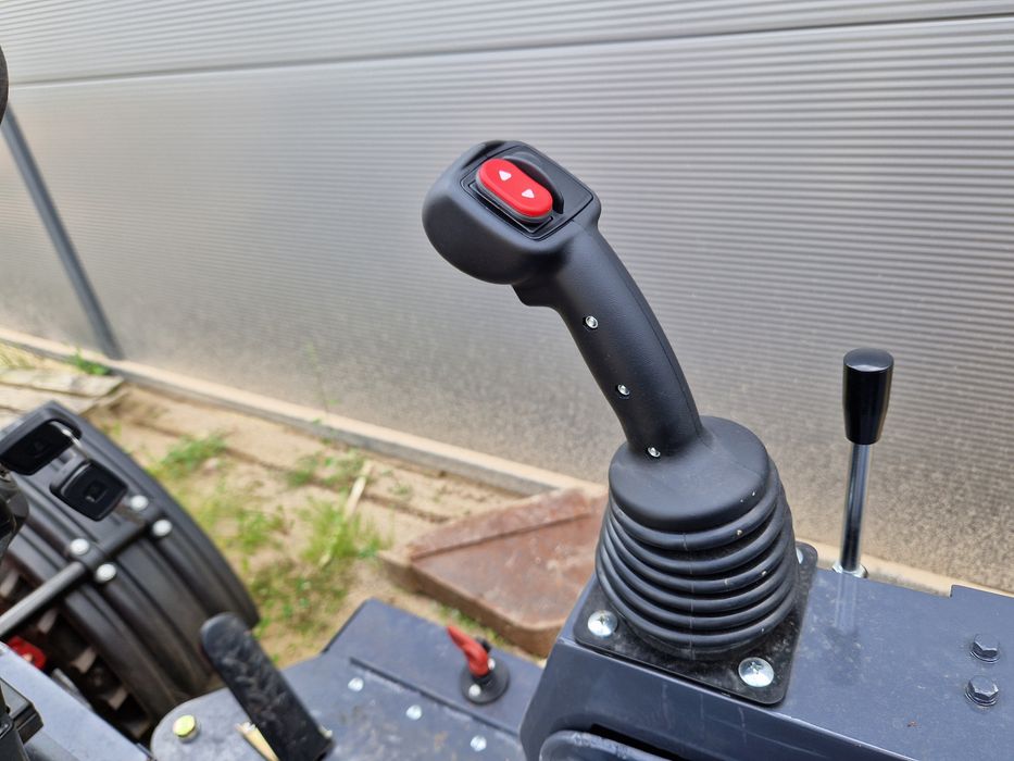 Nowa mini ładowarka HAIJU HJ725 Kubota 25 KM weidemann schaffer