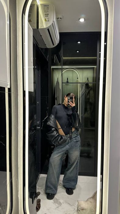 Боді skinz у чорному кольорі