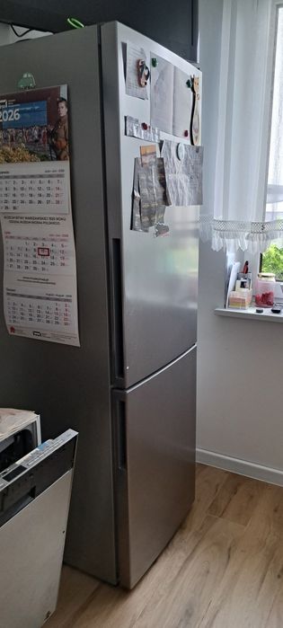 Lodówka BOSCH szara srebrna wymiary 186/60