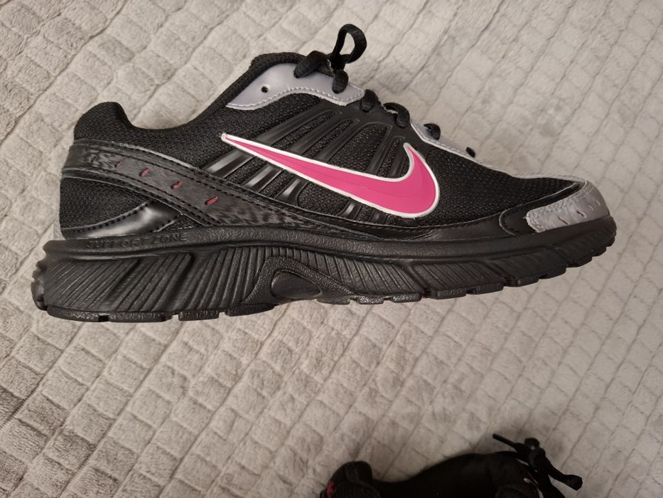 Buty Nike rozm 40.5