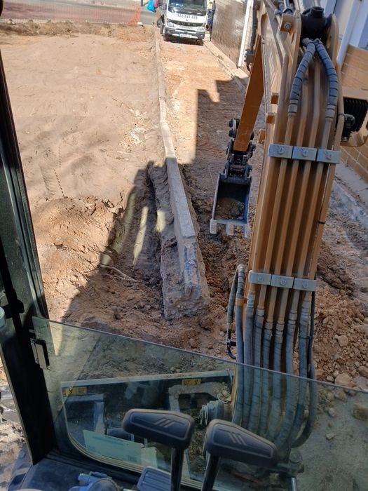 Trabalhol de giratória escavadora para obras de construção civil l