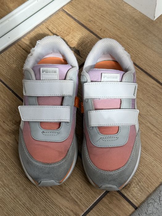 Дитячі кросівки Puma на липучках