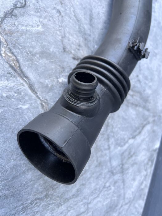 Патрубок ДМРВ БМВ М57 Е39 Е46 Е38 Е53 Е83 Падрубок Від Турбіни До ДМРВ