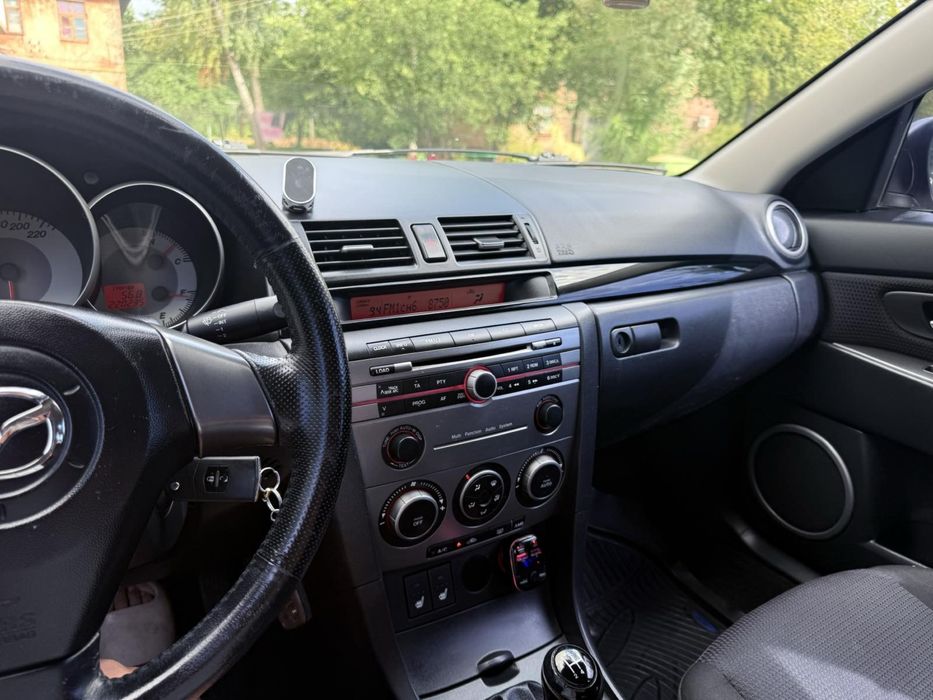 Продам гарний надійний автомобіль