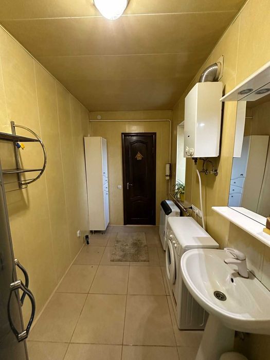 Оренда пів будинку в Тарасівці 100м2 з ремонтом та гаражем