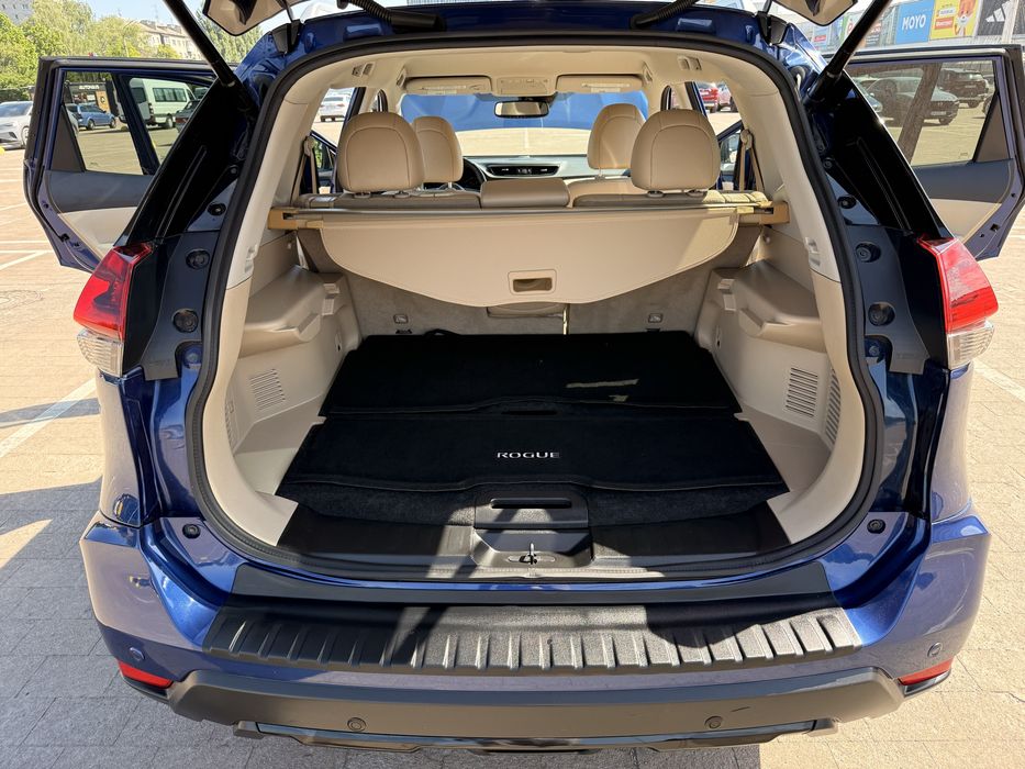 Продам Nissan Rogue 2020
