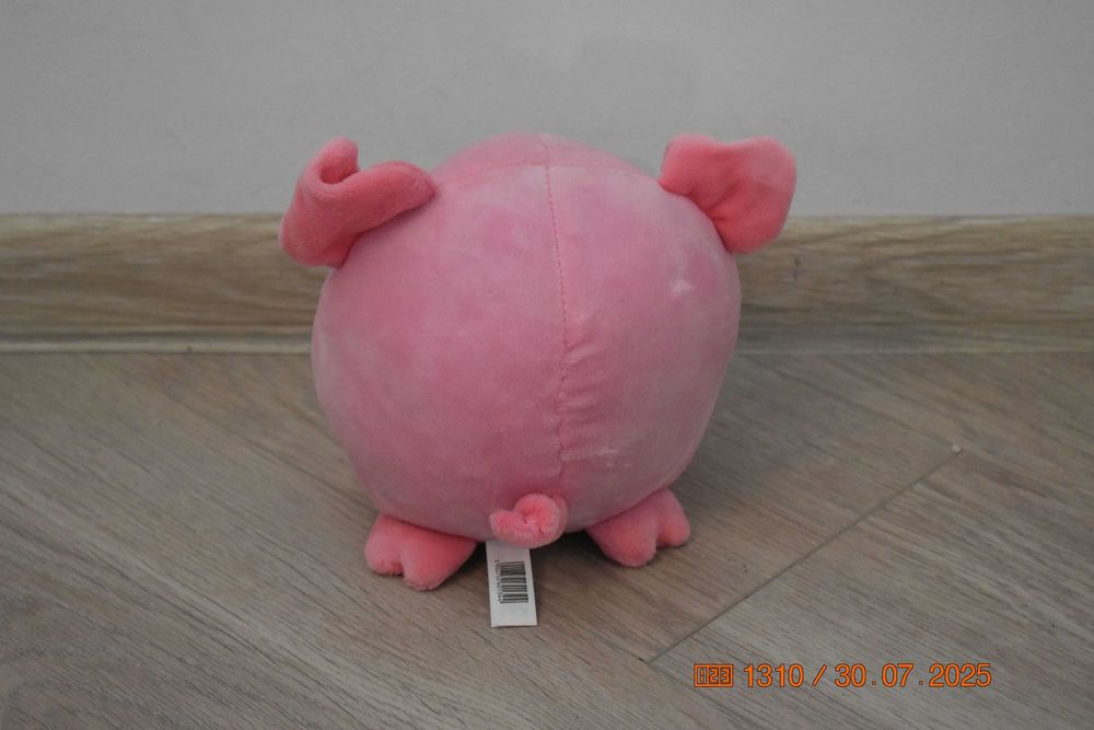 różowy pluszak świnka