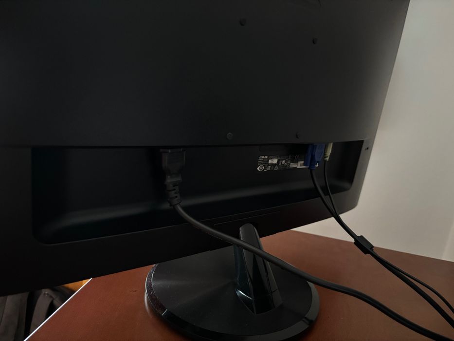 Monitor ASUS 23,8 polegadas em ótimo estado