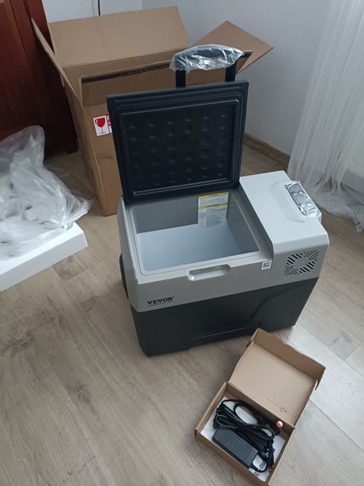 Sprzedam Lodówka Vevor 40l