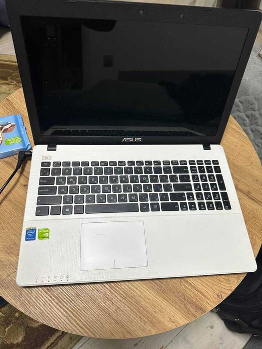 ноутбук ASUS X550C i сумка