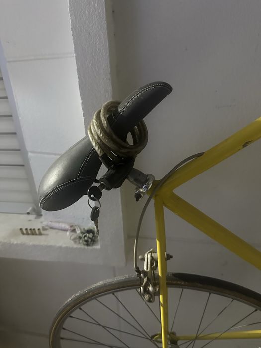 Vendo Bike. Amarela