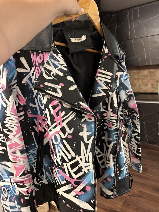 Кожанка жіноча