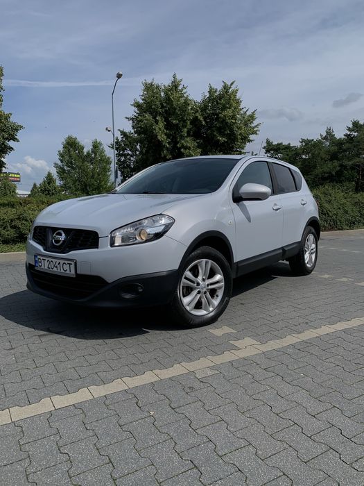 Автомобіль Nissan Qashqai