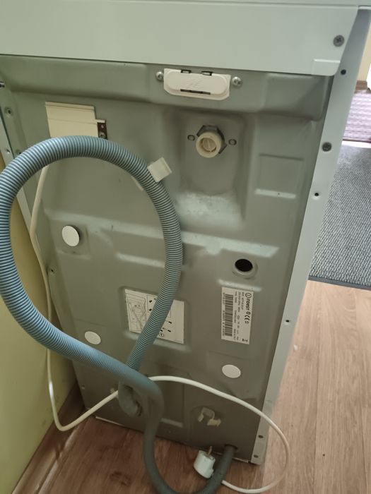 Стиралка Indesit witp 82