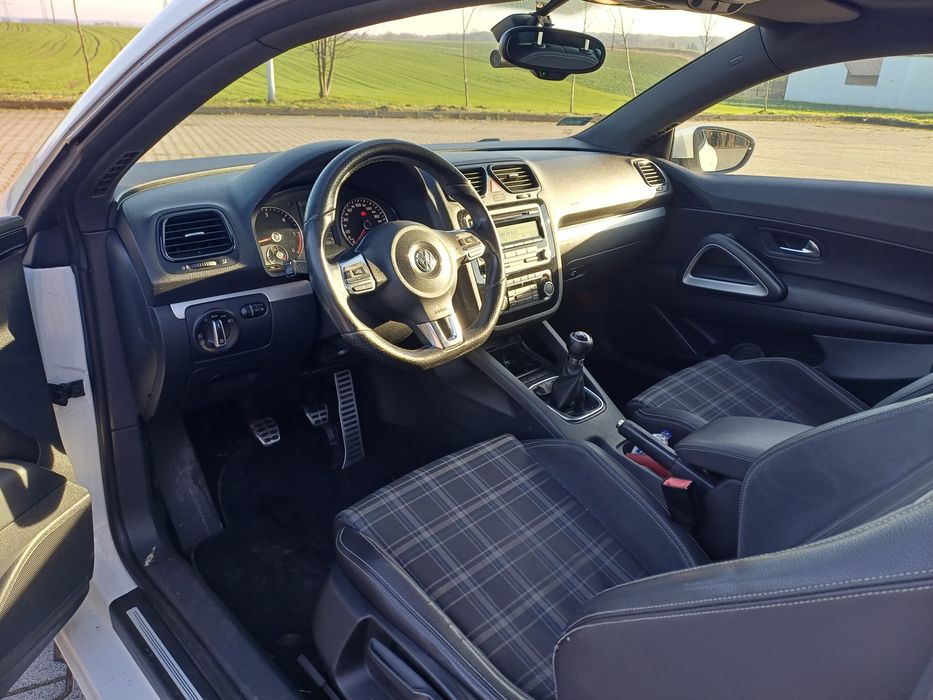 Volkswagen Scirocco 2.0tdi 2011 rok