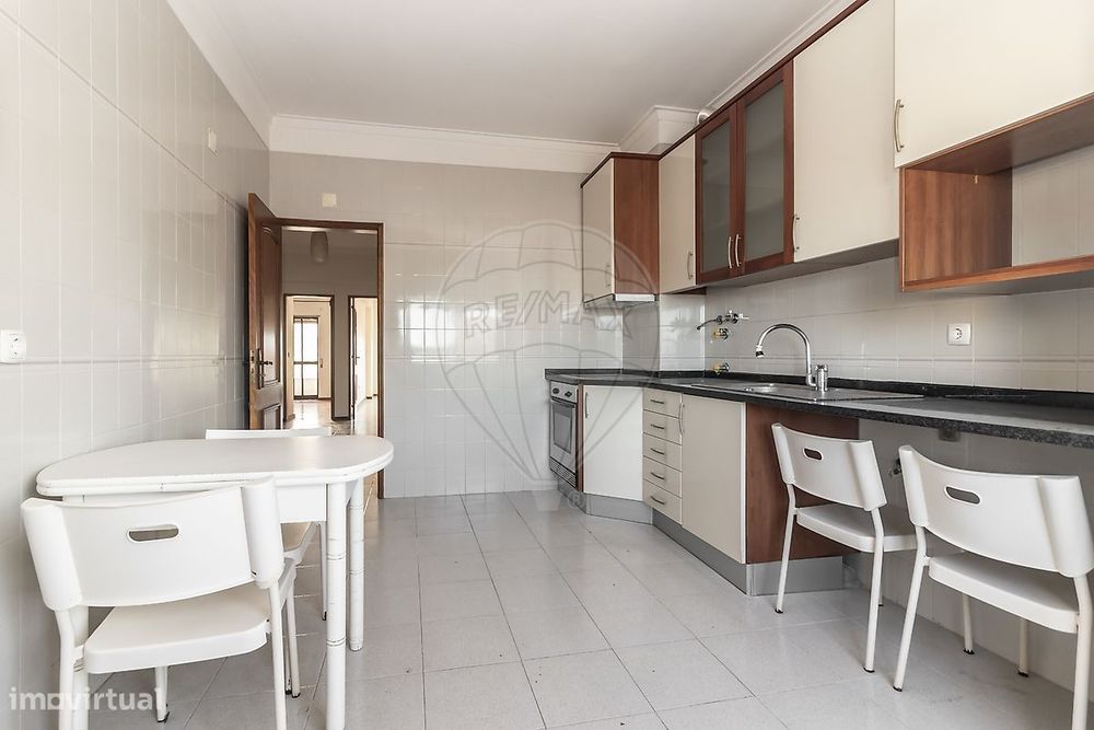 Apartamento T2 para arrendamento
