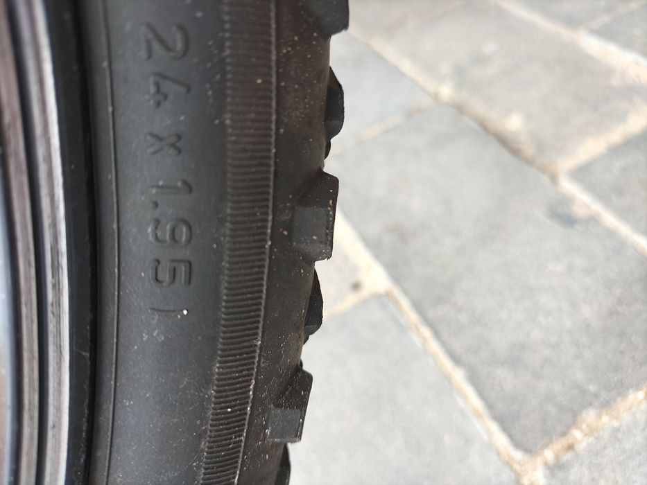 Rower górski KELLYS 21 biegów Shimano, amortyzator, błotniki – gotowy