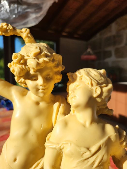 Estátua em marfinite