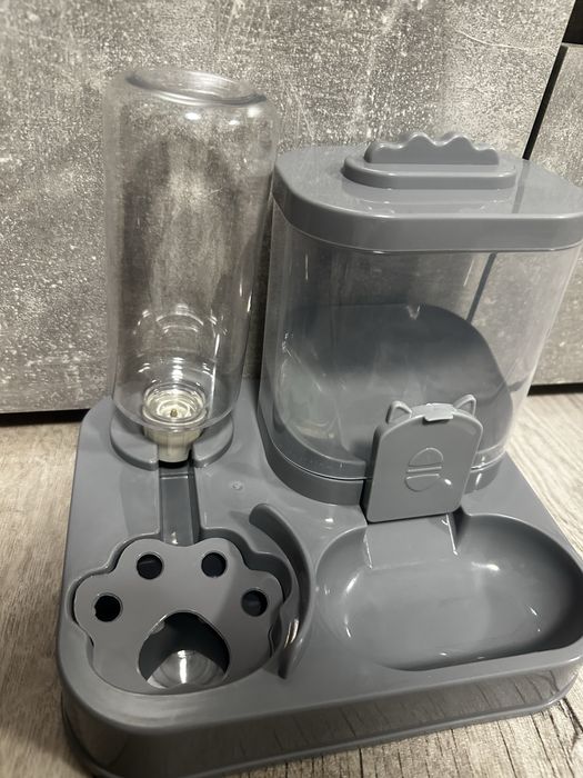 Автоматическая кормушка для котов