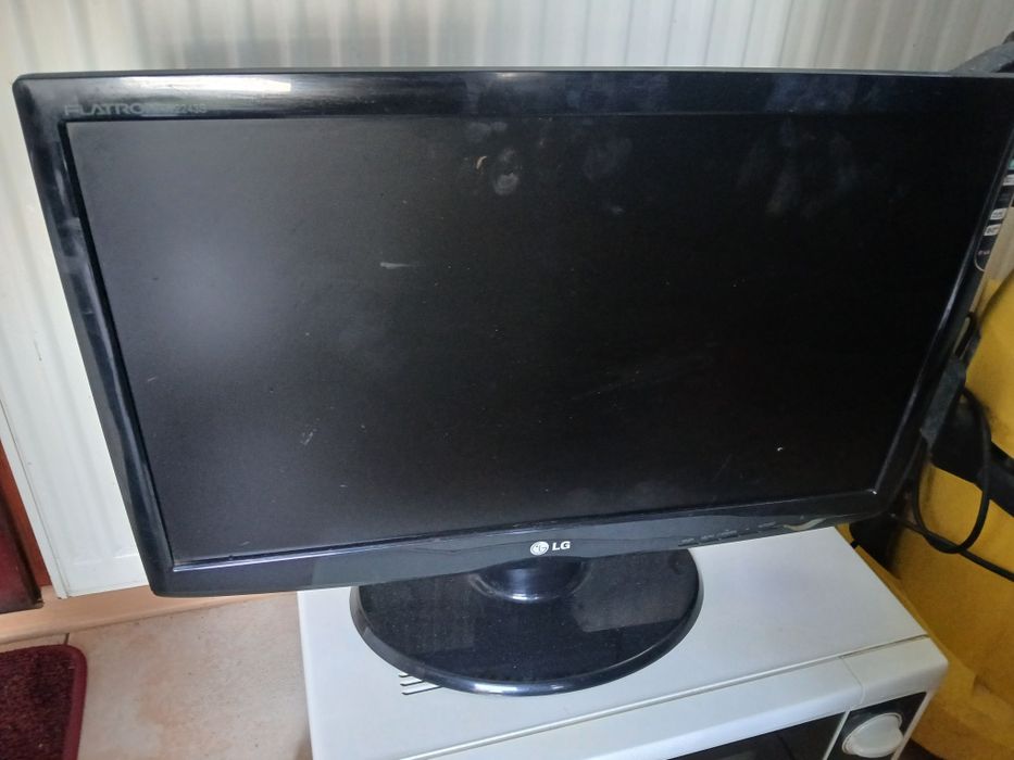 Monitor LG Flatron W2243S 21.5"